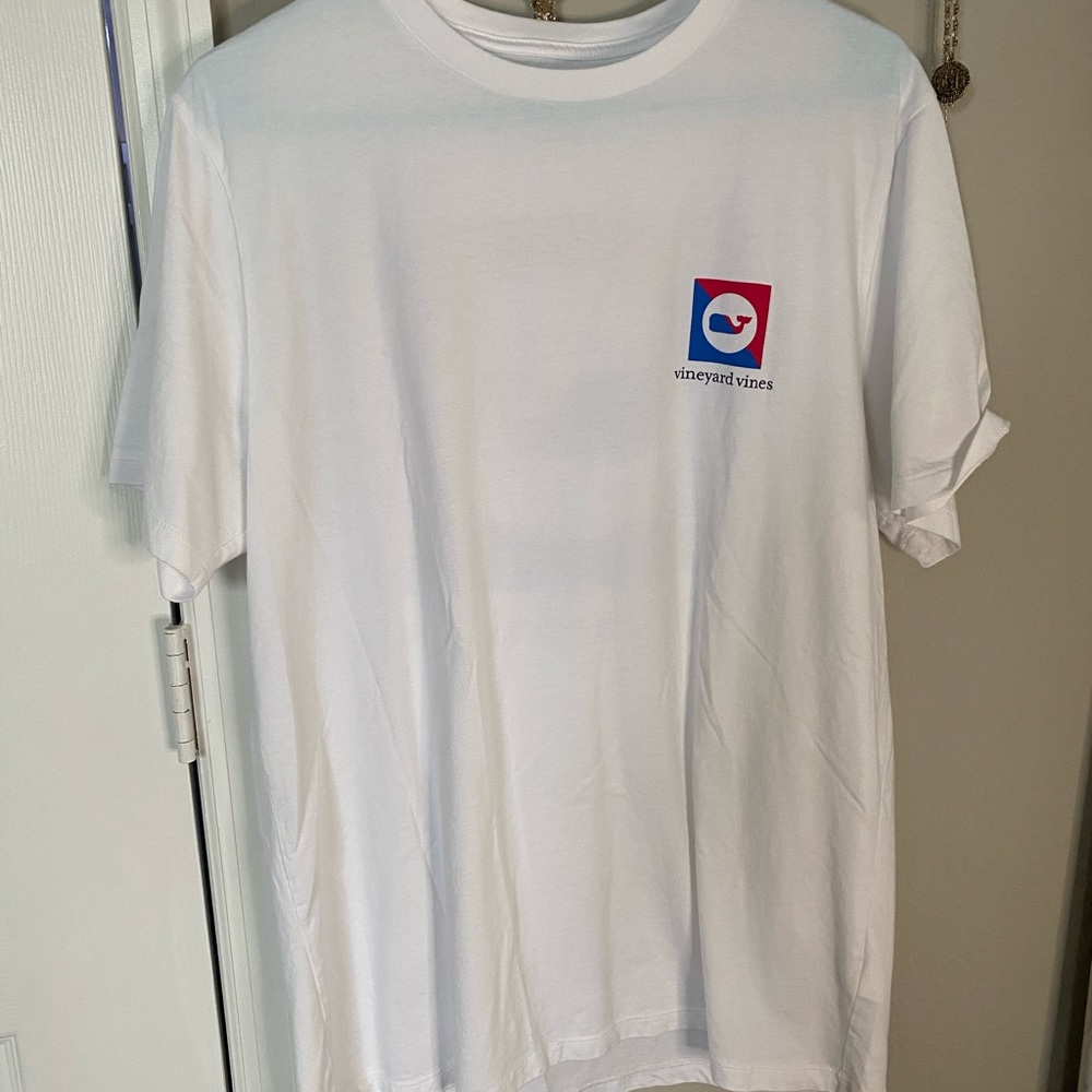Vineyard Vines White tee